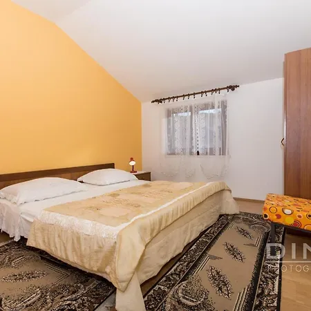 Апартаменты Lela, Next To The Beach *
